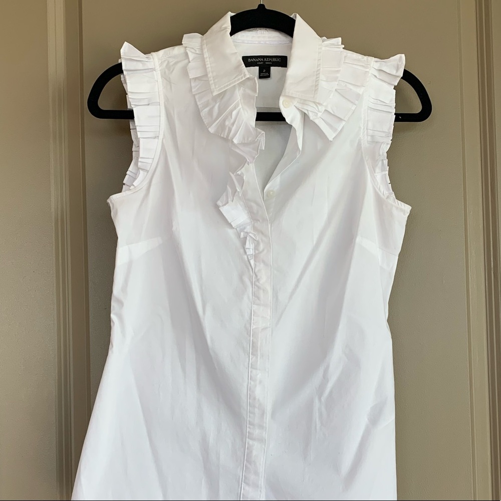 Banana Republic Riley Ruffles Sleeveless Blouse